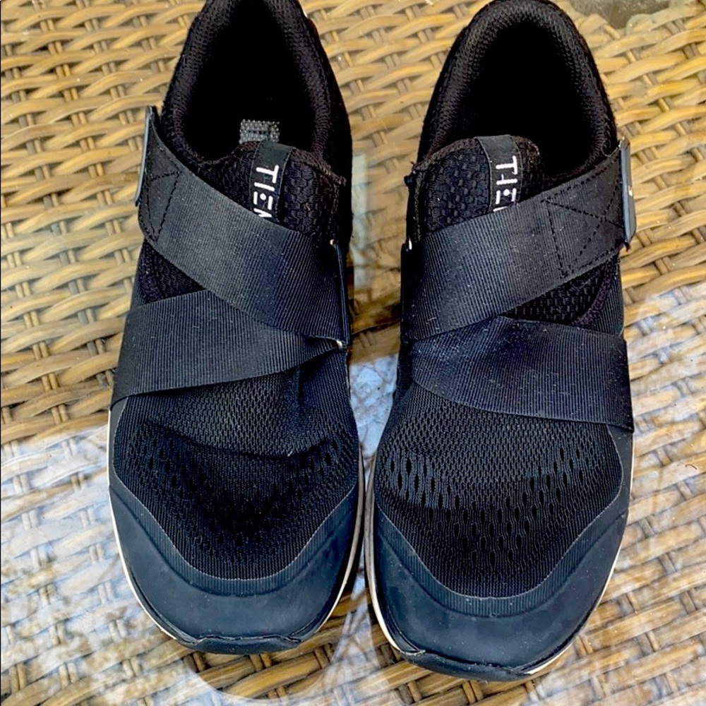 Tiem Black Size 8 Cycle Shoes with SPD Clips